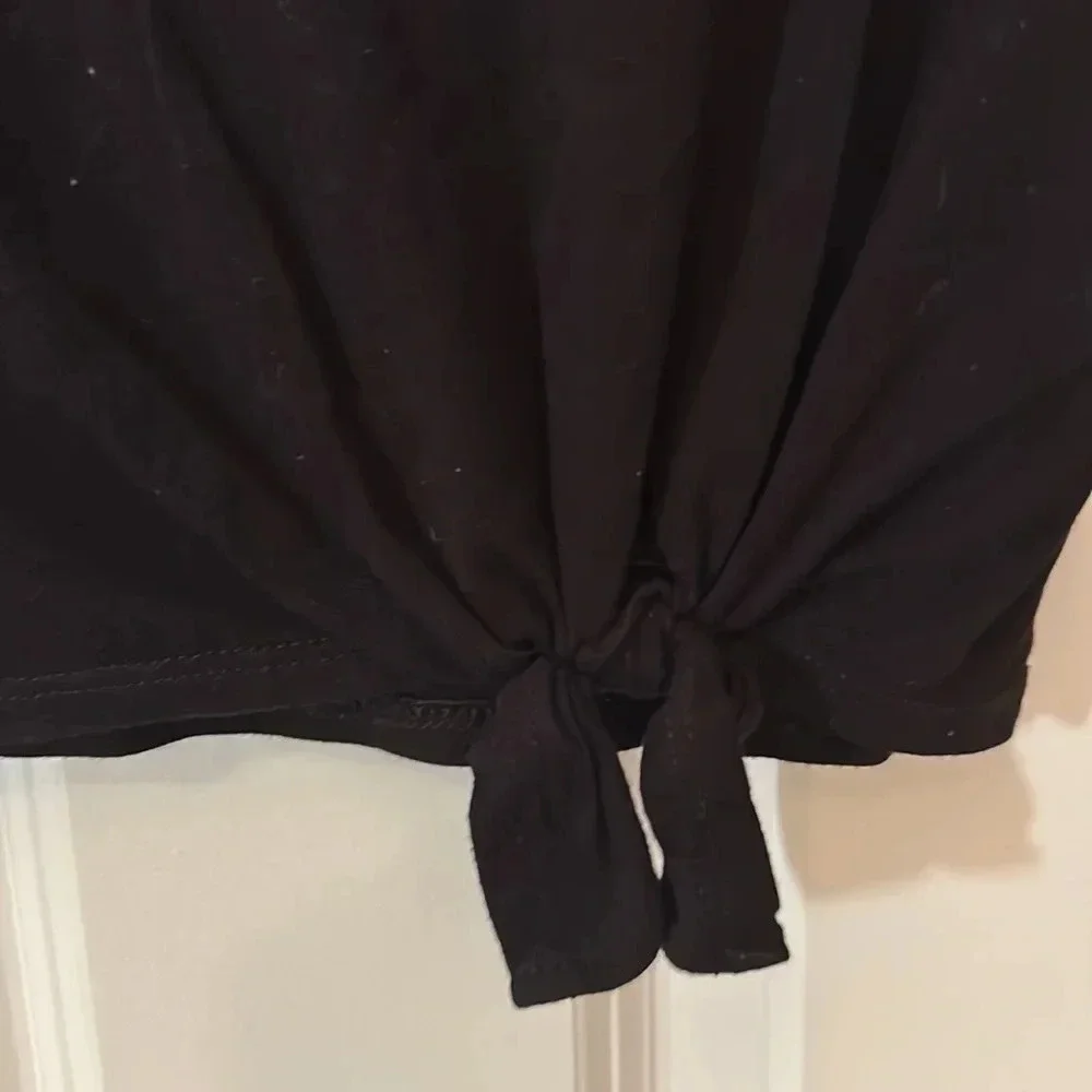Art Class long sleeve Shirt Size 7-8 black tie in front